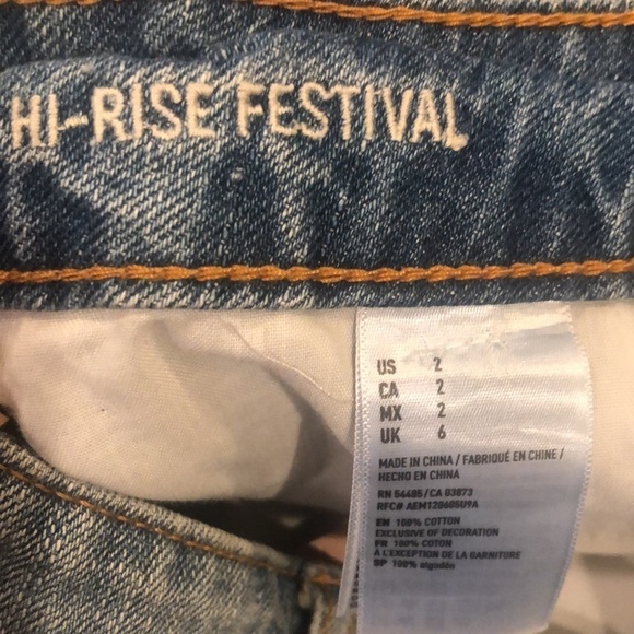 NEW AEO Distressed High Rise Embroidered Festival 100% Cotton Size 2 Jean Shorts - Picture 13 of 16